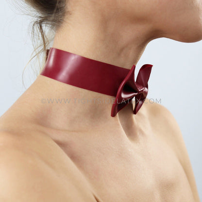 Latex Bow Choker